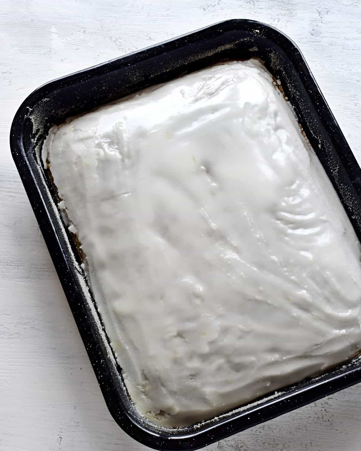poppy seed cake with lemon icing