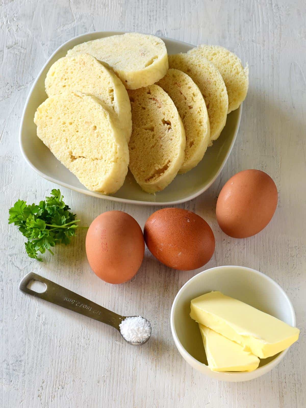 knedlíky s vajíčkem ingredients