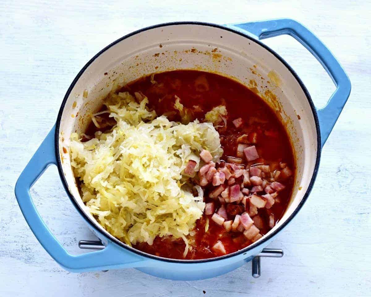 making szegediner goulash