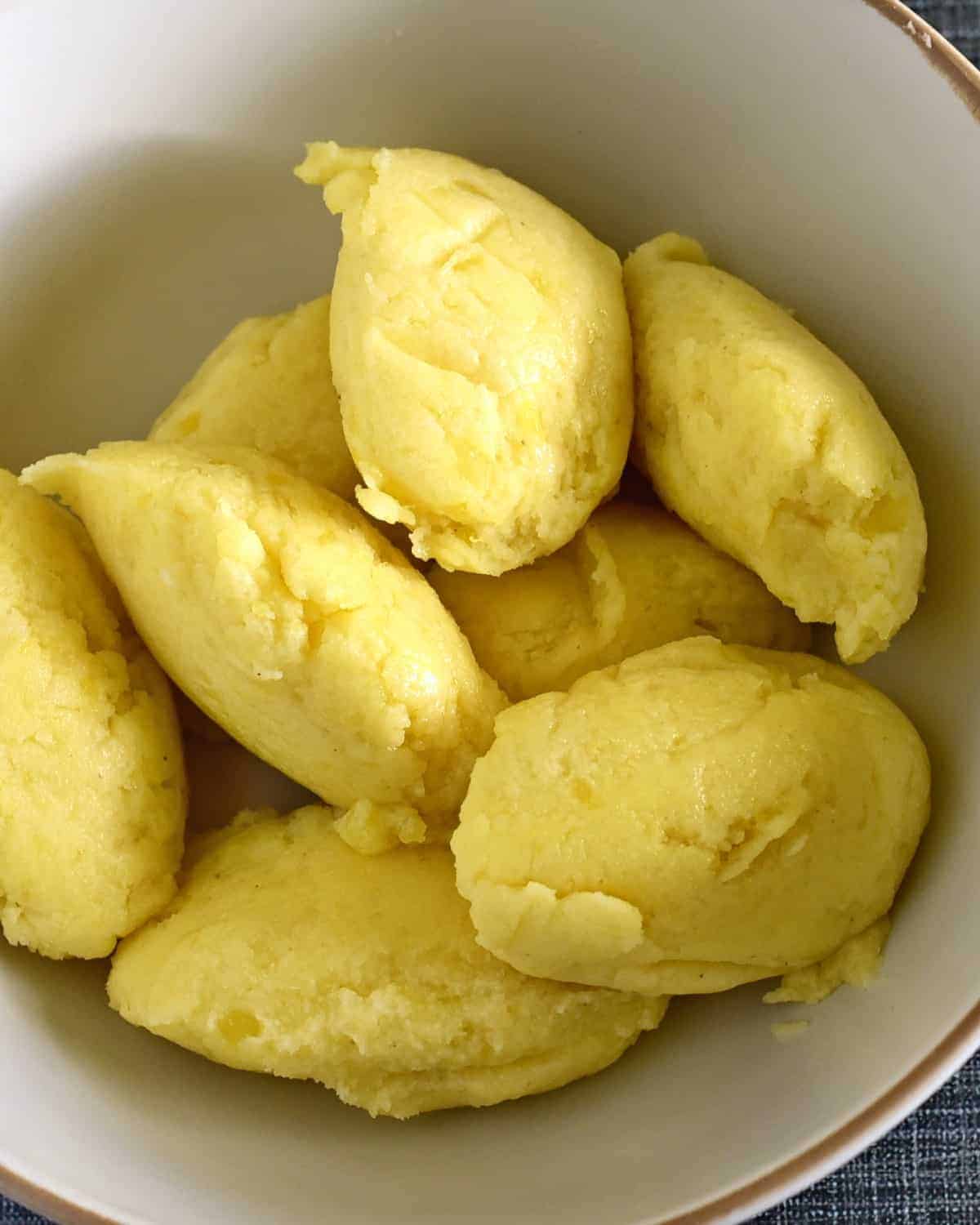 skubanky in a bowl