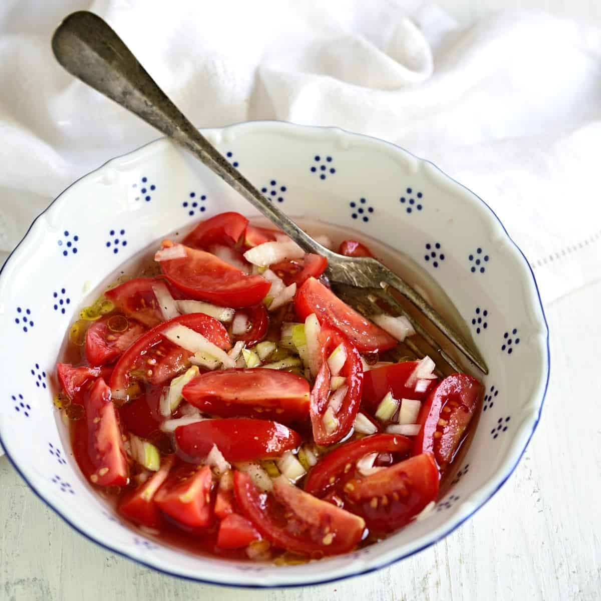 fresh tomato salad with onion