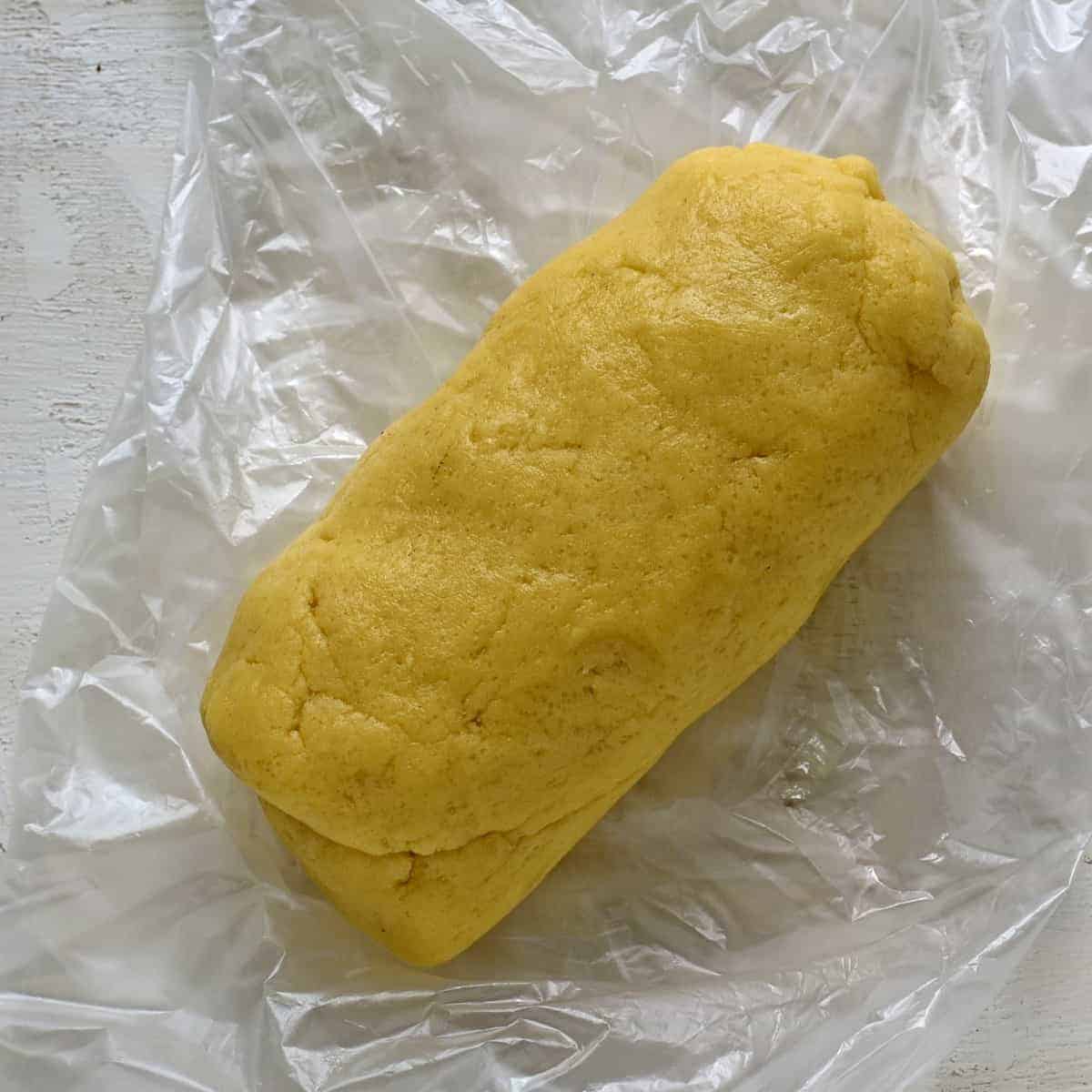 Pie crust / dough.