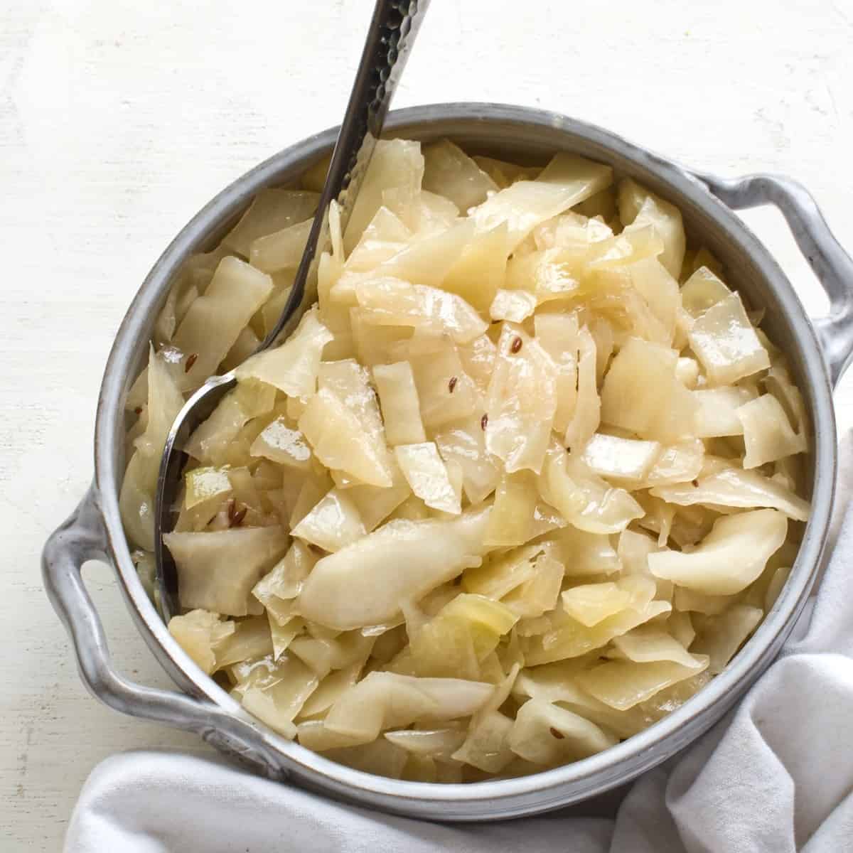 Czech sweet and sour cabbage