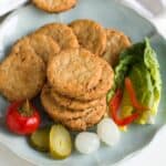 Zelnicky recipe, crackers on a plate.