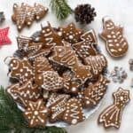 Czech gingerbread cookies (pernicky).