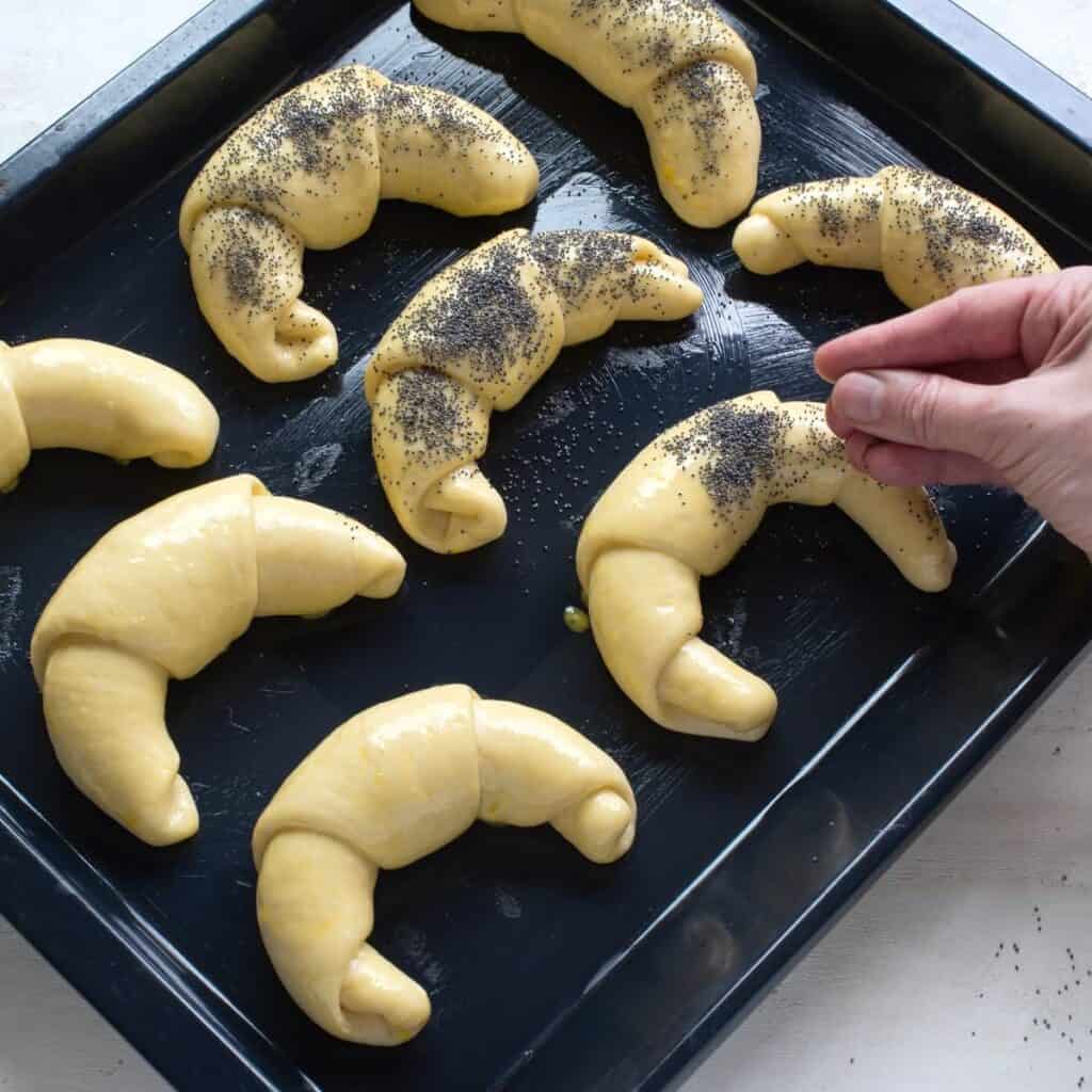 Crescent Rolls with Poppy Seeds (Loupacky) Cook Like Czechs