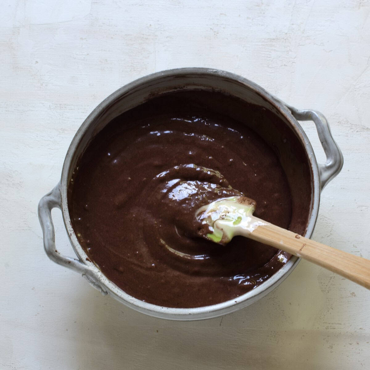 Cocoa batter for marbling Czech babovka.